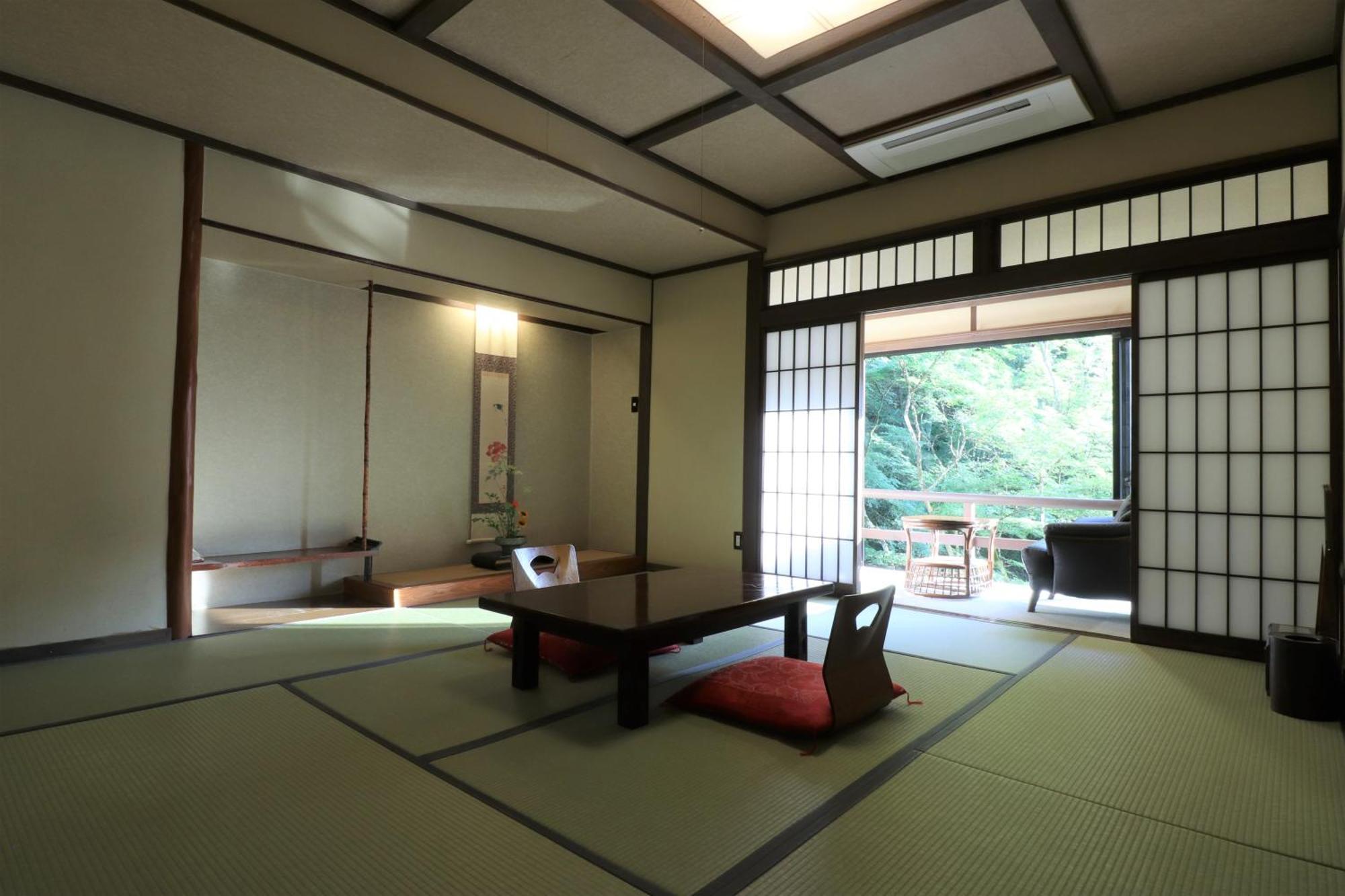 Yumoto Ueyama Ryokan Himeji Buitenkant foto