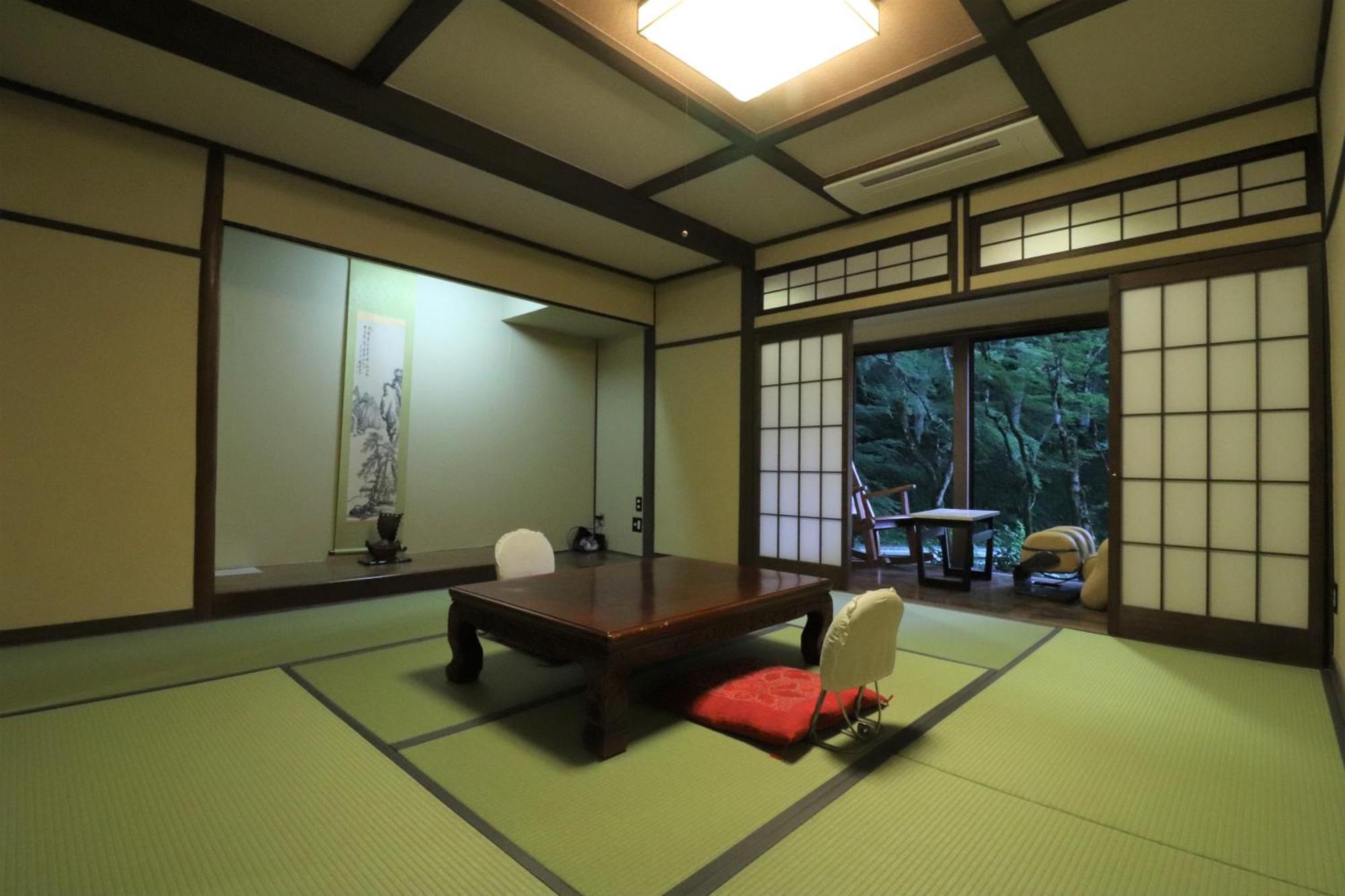 Yumoto Ueyama Ryokan Himeji Buitenkant foto